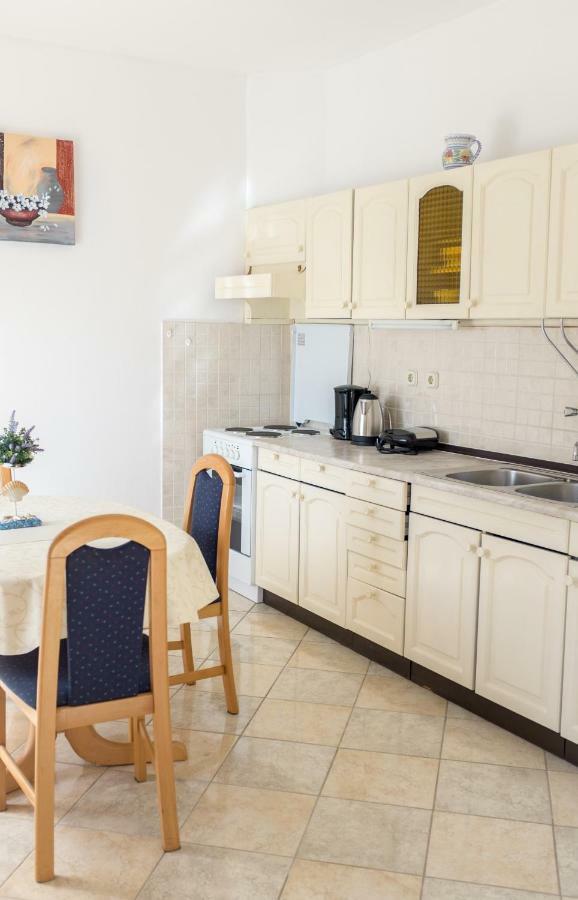 Apartment Sv. Marak Risika Buitenkant foto
